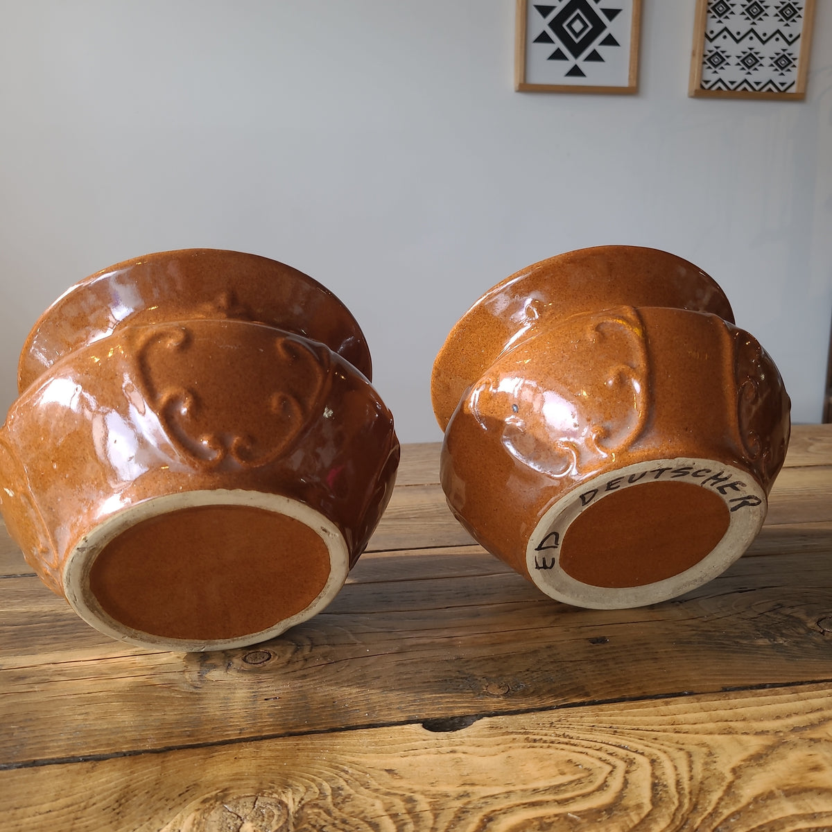 STV31 Brown Pots