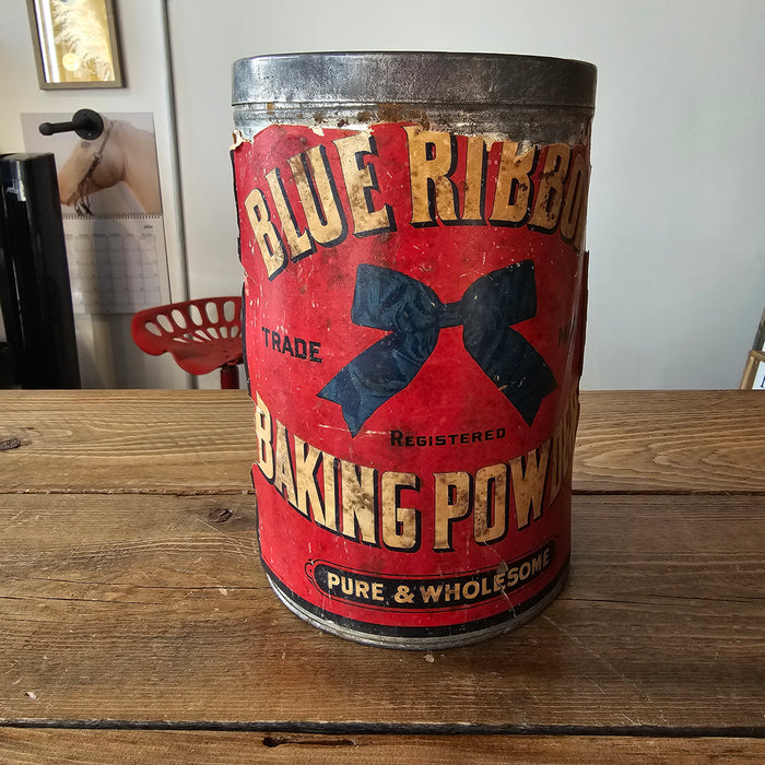 STV37 Blue Ribbon Tin