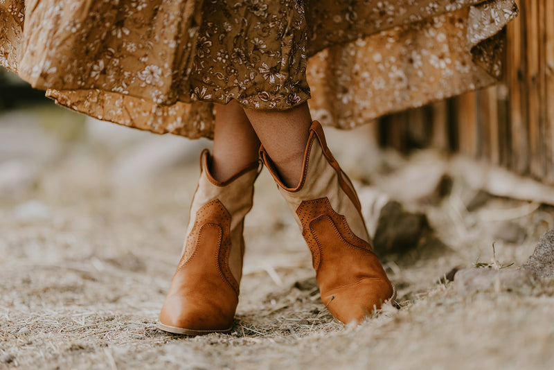 Eastwood Western Bootie - Camel