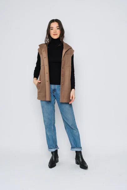 Orb Wren Sherpa Vest-Latte