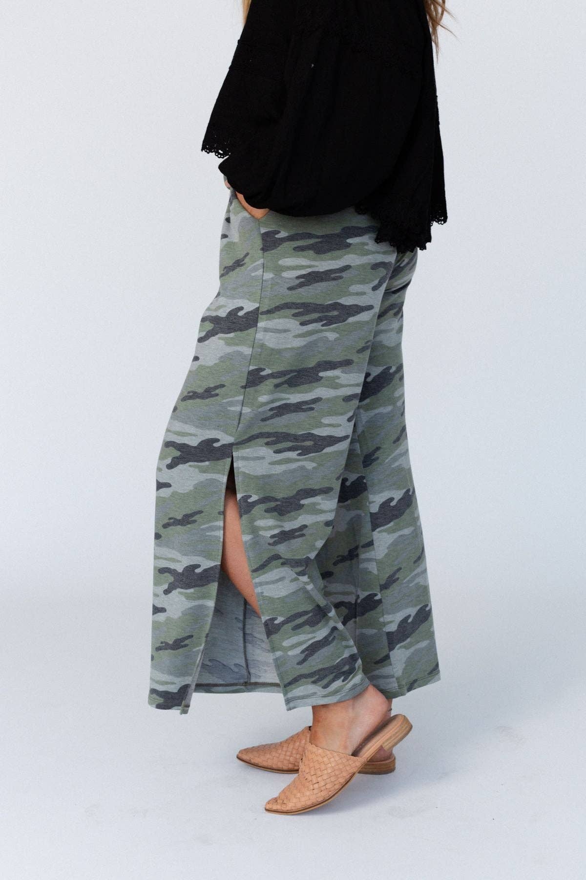 Casual Wide Leg Slit Pants - Charcoal Camo